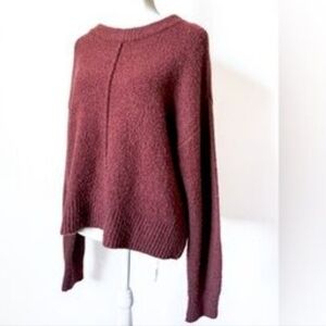 Yes Lola Womens Crew Cut Pull Over Sweater Size Small